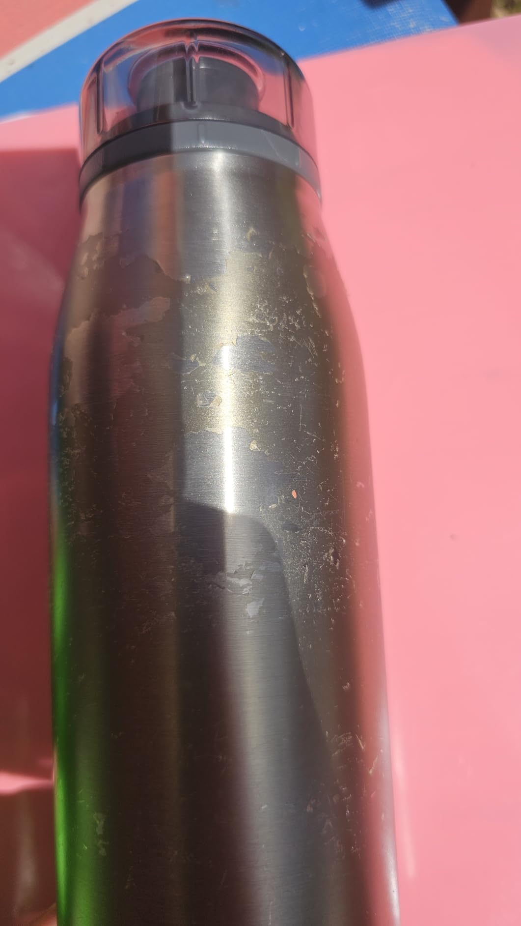 Hübsche und praktische Flasche